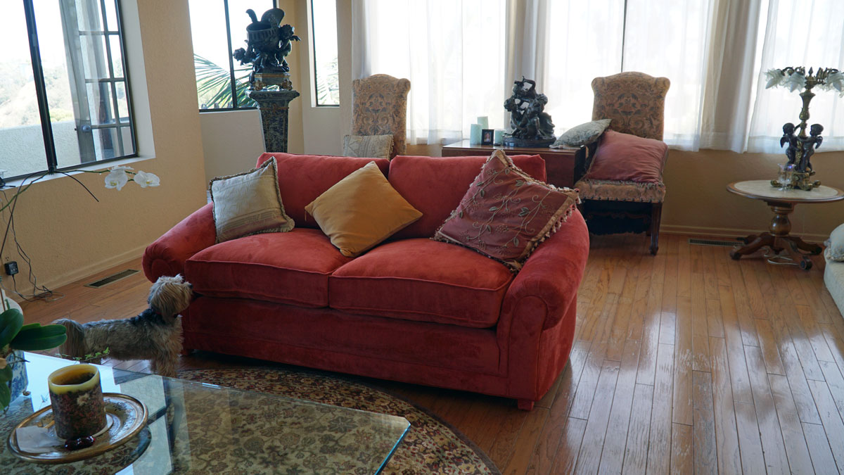 custom-velvet-sofa